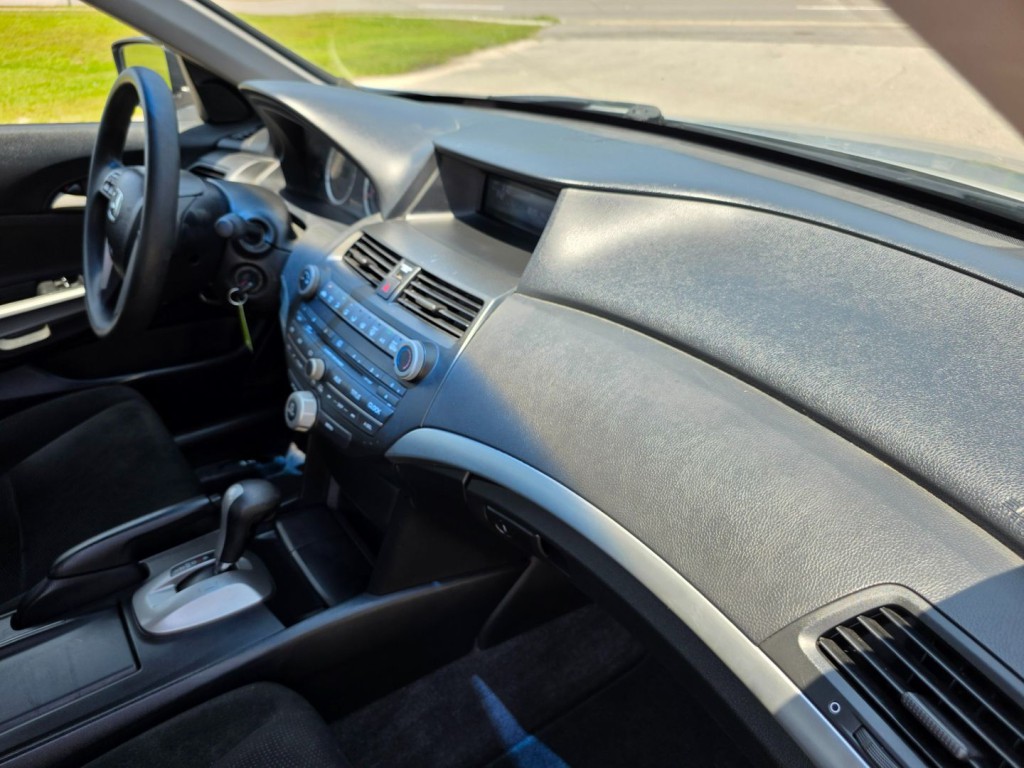 2010 Honda Accord Image 34