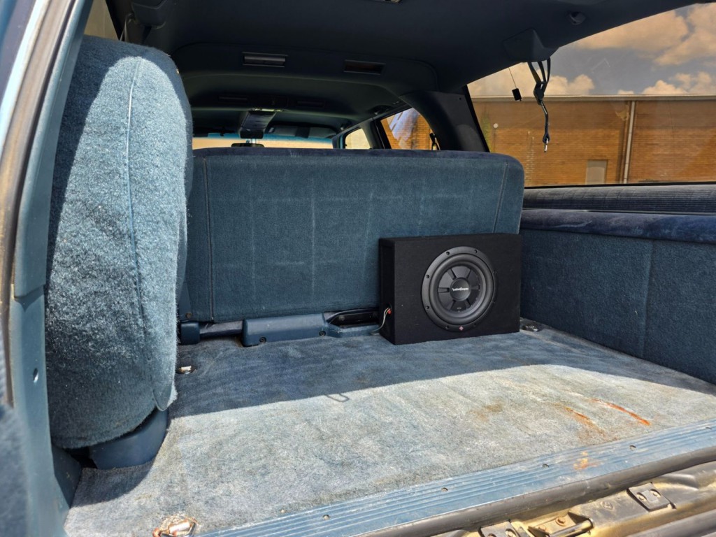 1993 Chevrolet Suburban Image 49