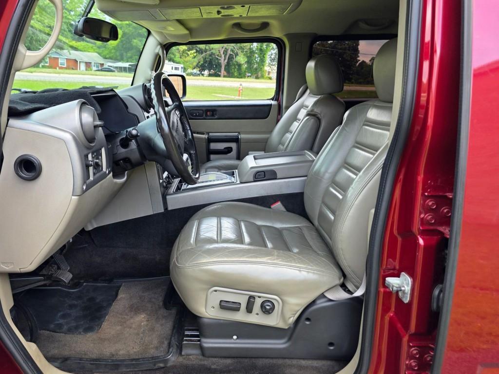 2003 HUMMER H2 Image 16
