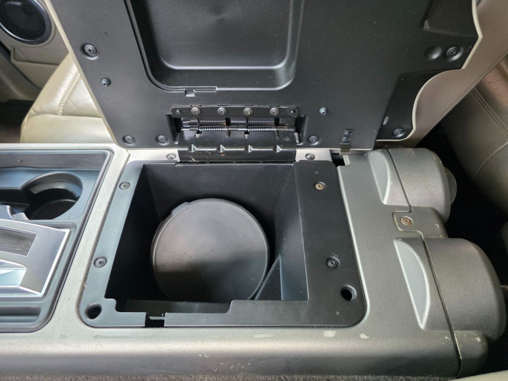 2003 HUMMER H2 Image 27