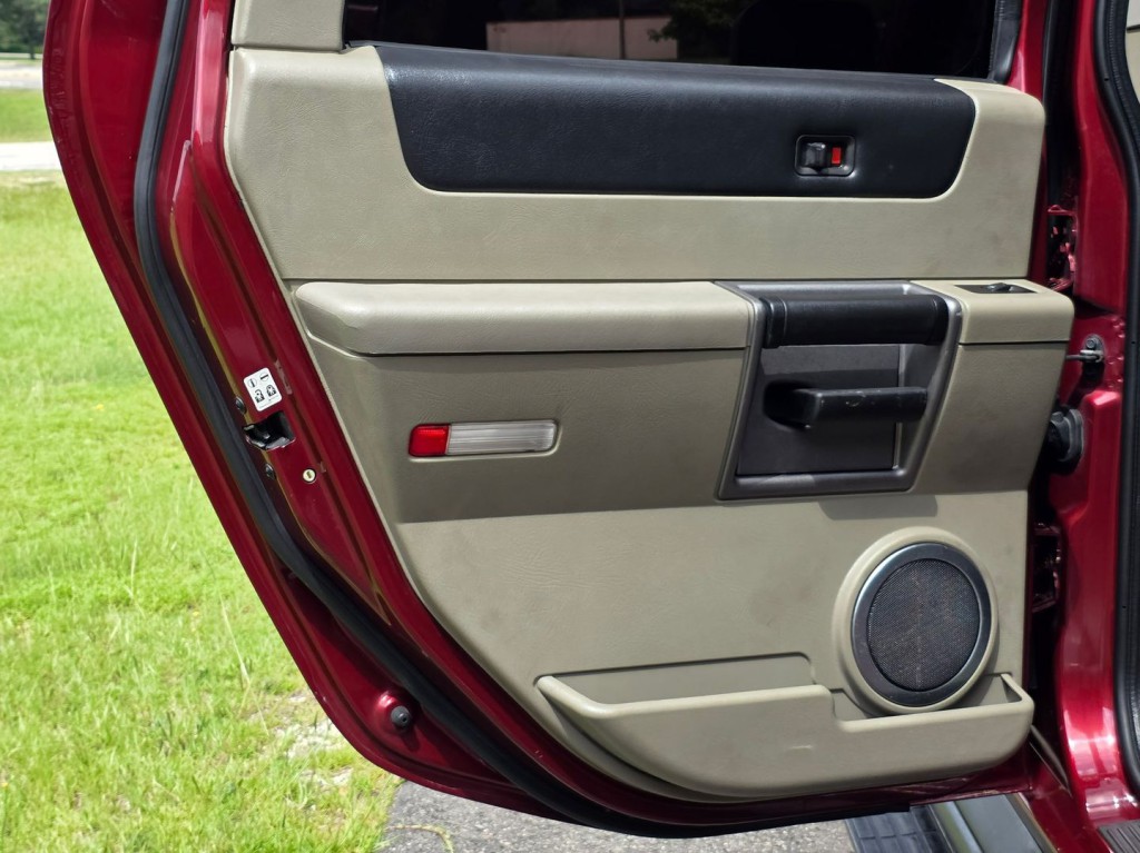 2003 HUMMER H2 Image 41