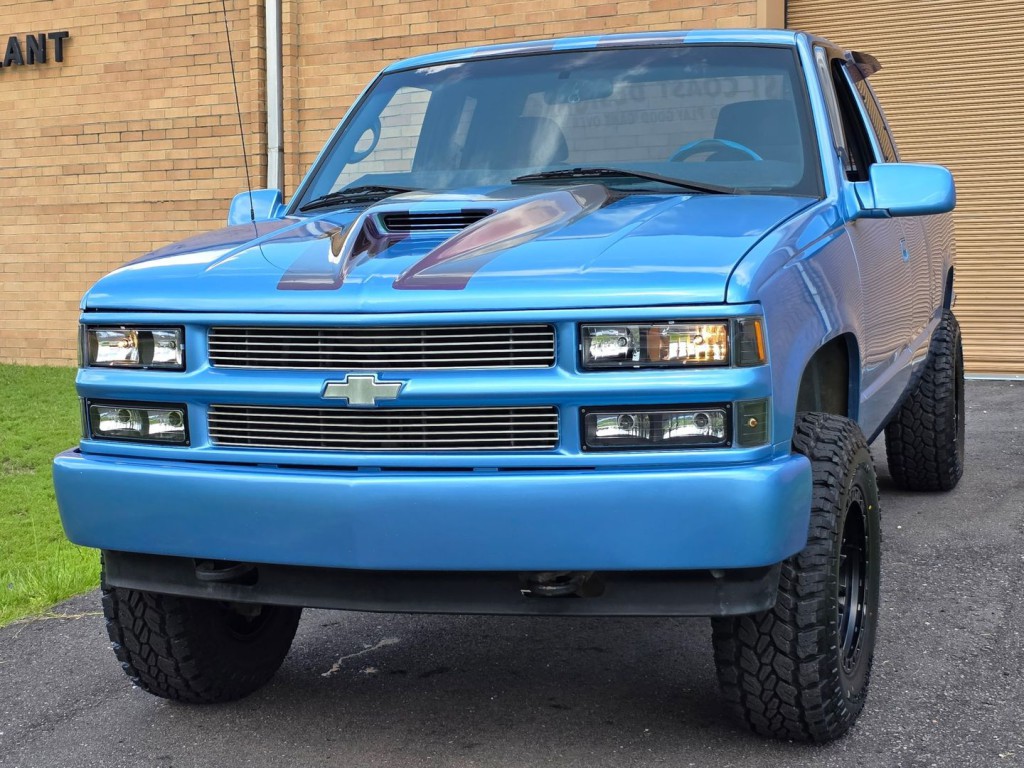 1997 Chevrolet C/K 1500 Image 2