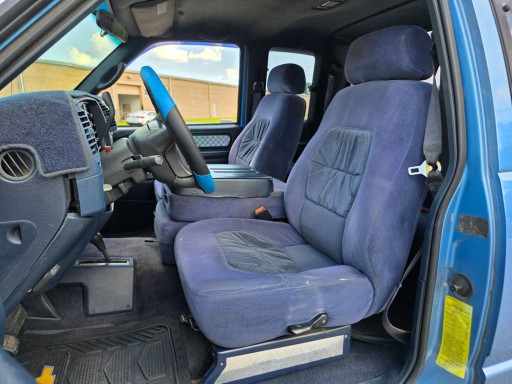 1997 Chevrolet C/K 1500 Image 14
