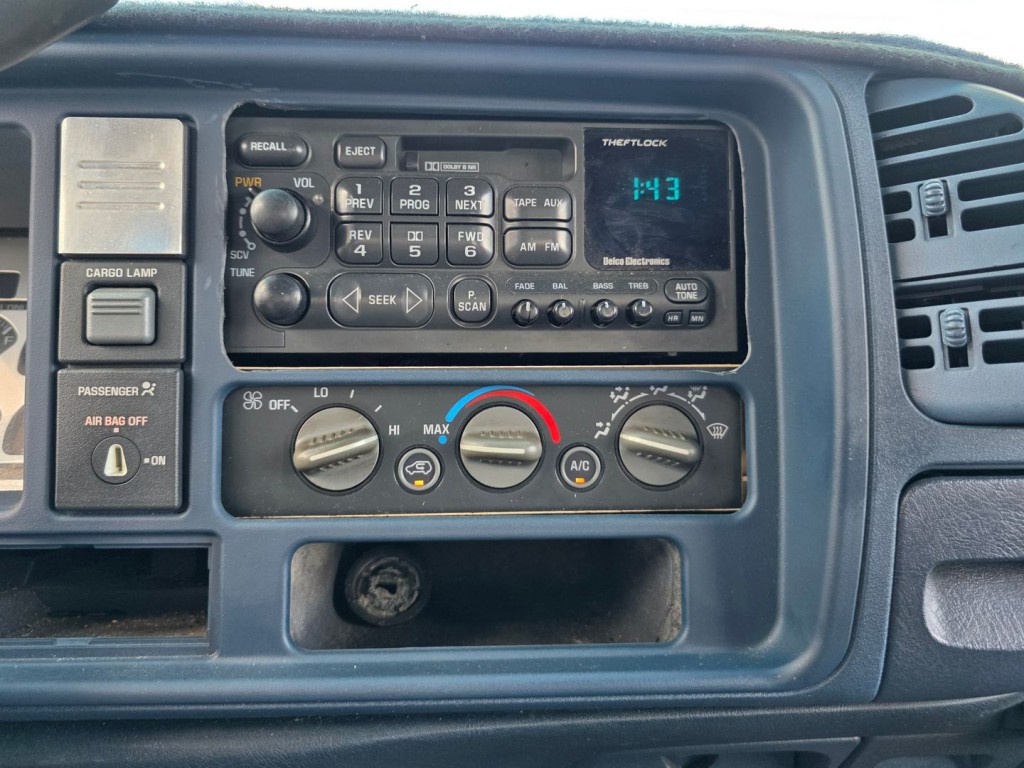 1997 Chevrolet C/K 1500 Image 19