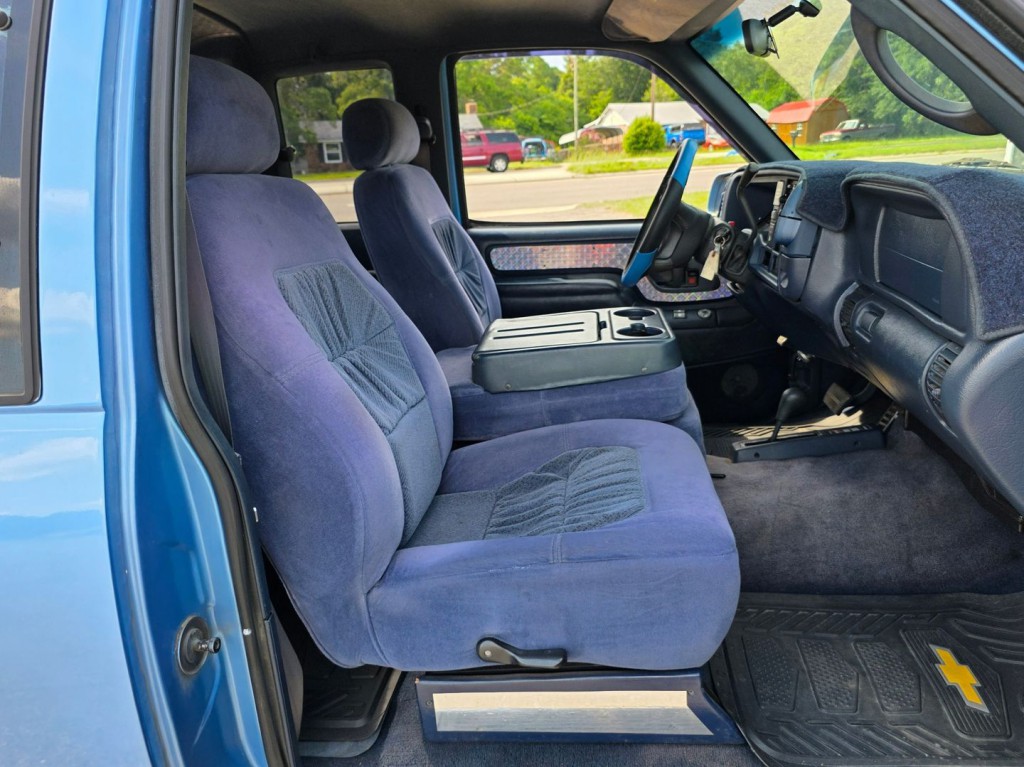 1997 Chevrolet C/K 1500 Image 30