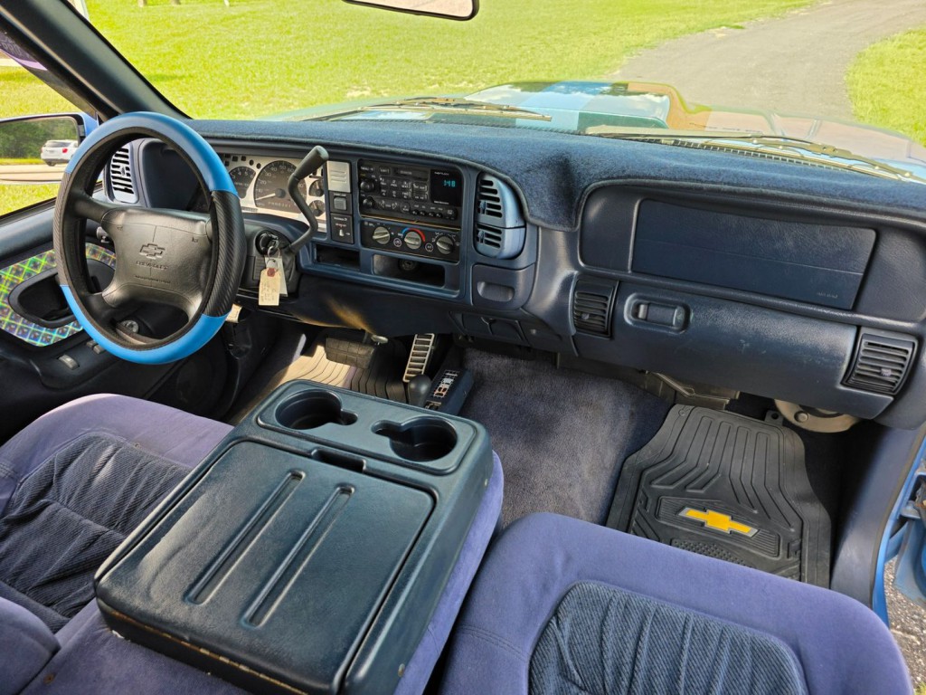 1997 Chevrolet C/K 1500 Image 32