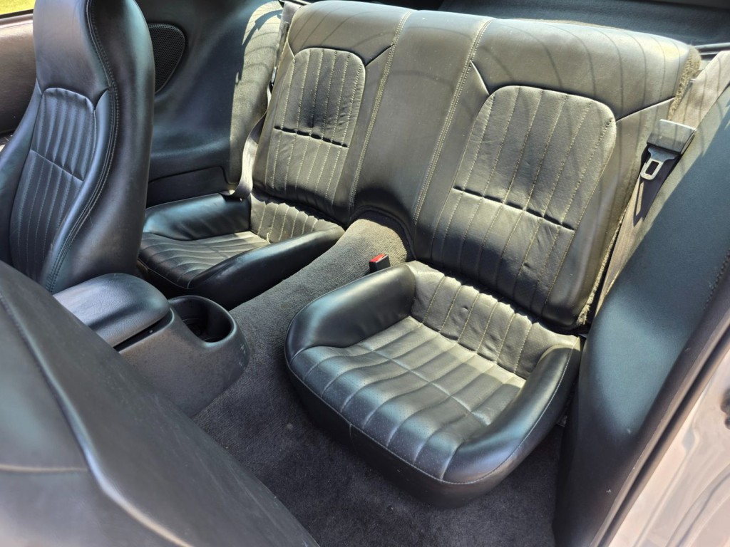 2002 Chevrolet Camaro Image 26