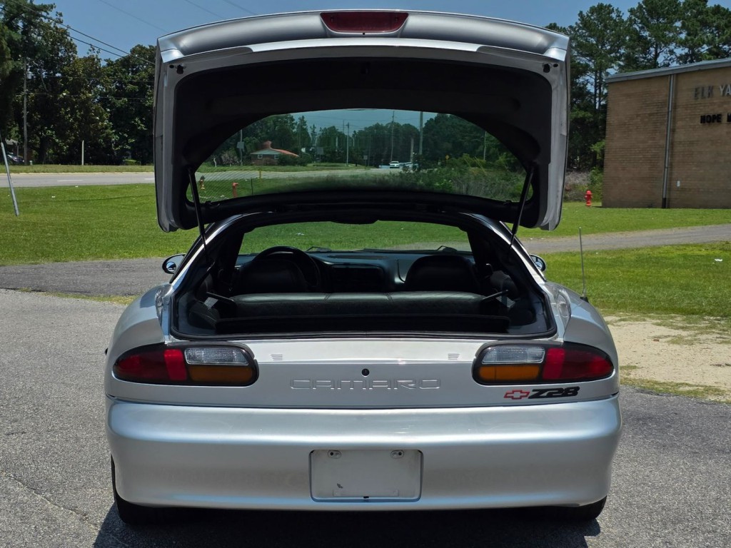 2002 Chevrolet Camaro Image 44