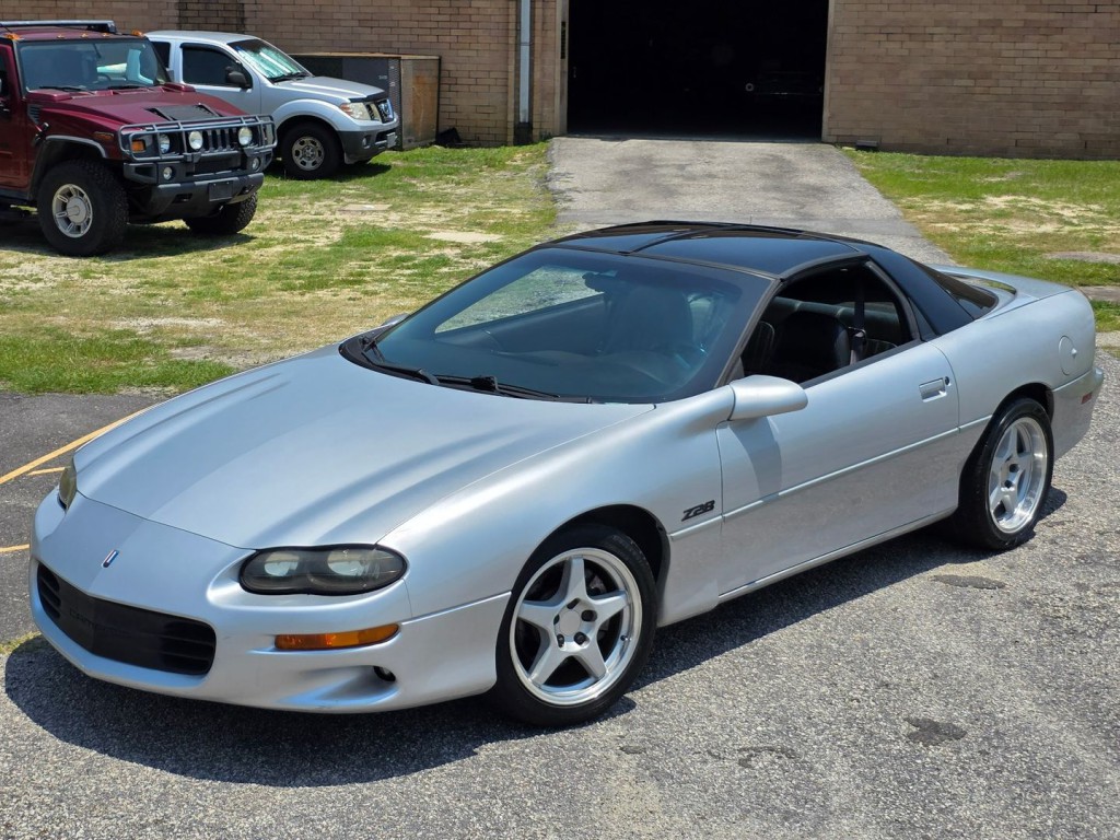 2002 Chevrolet Camaro Image 53