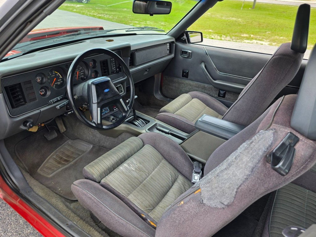 1984 Ford Mustang Image 16