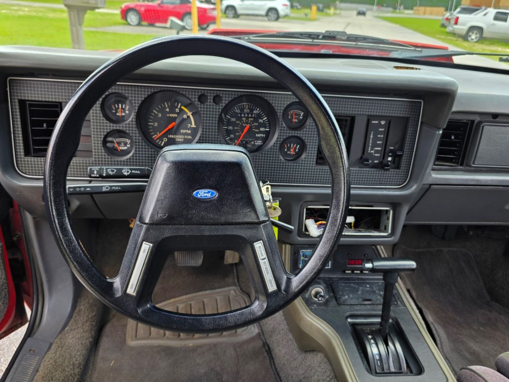 1984 Ford Mustang Image 17