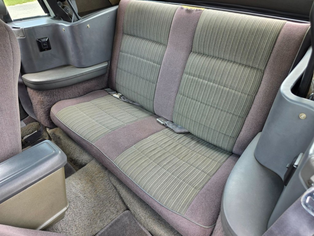 1984 Ford Mustang Image 27