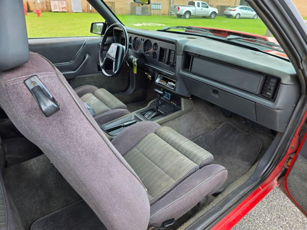 1984 Ford Mustang Image 31
