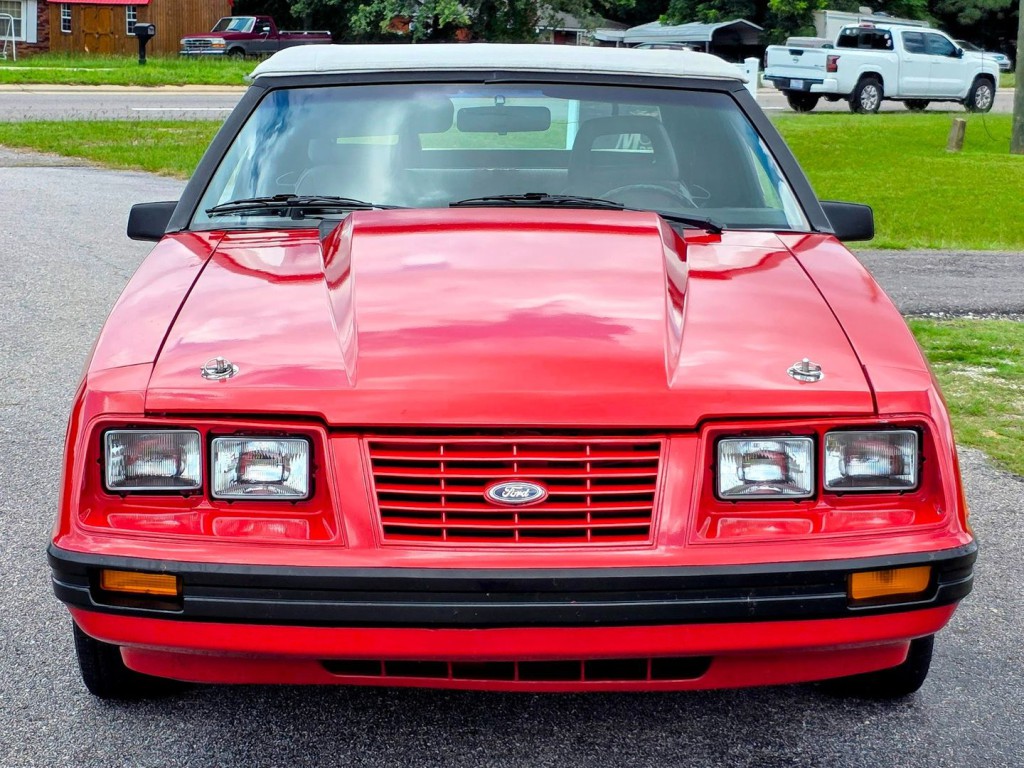 1984 Ford Mustang Image 35