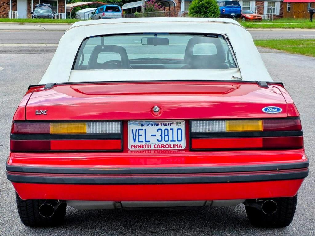 1984 Ford Mustang Image 40