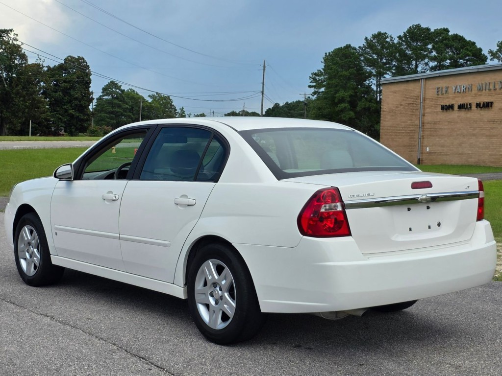 2007 Chevrolet Malibu Image 11