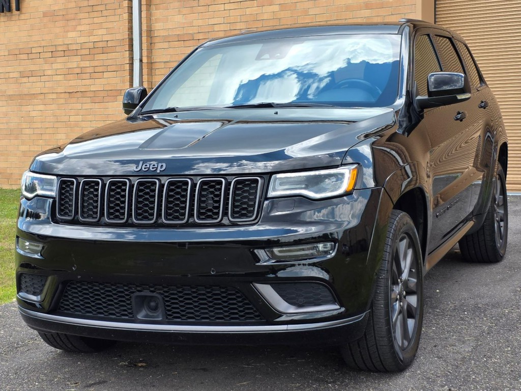 2018 Jeep Grand Cherokee Image 2