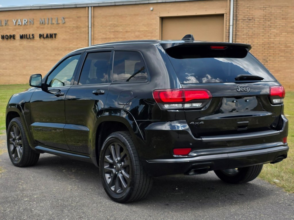 2018 Jeep Grand Cherokee Image 11
