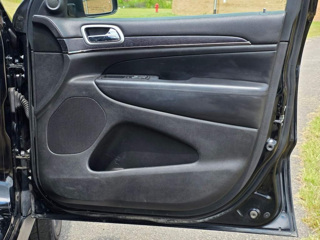 2018 Jeep Grand Cherokee Image 38