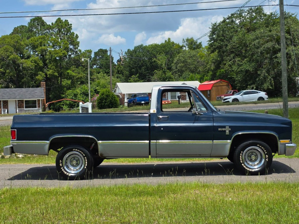 1982 Chevrolet C/K 10 Image 6