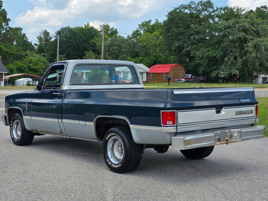 1982 Chevrolet C/K 10 Image 11