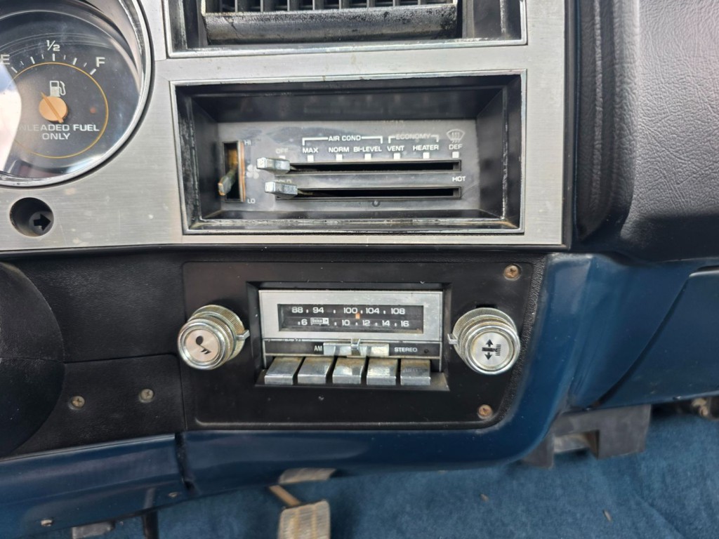 1982 Chevrolet C/K 10 Image 24