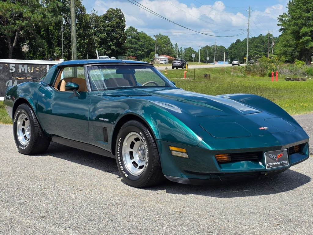 1982 Chevrolet Corvette Image 5