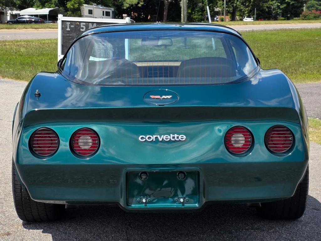 1982 Chevrolet Corvette Image 9