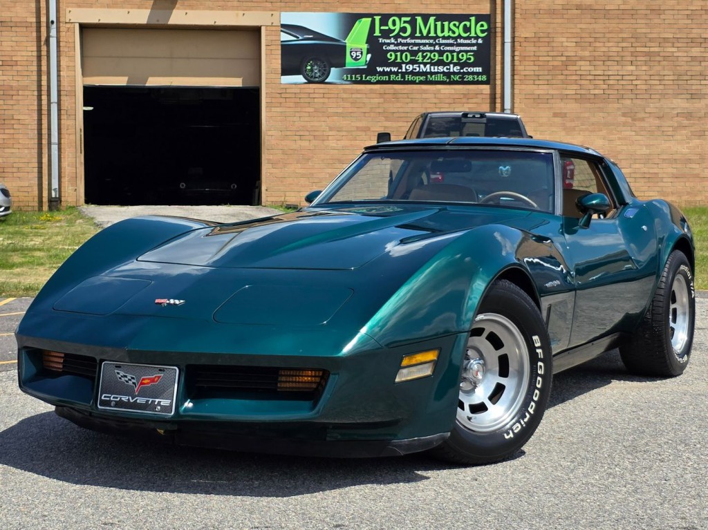 1982 Chevrolet Corvette Image 13