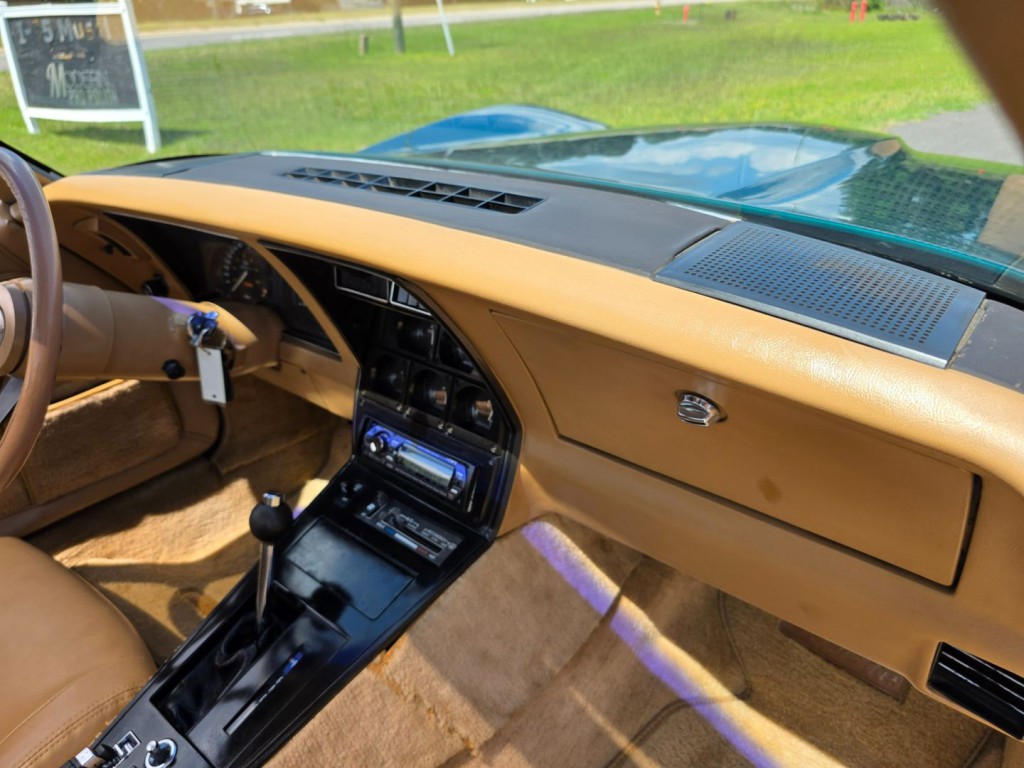 1982 Chevrolet Corvette Image 36