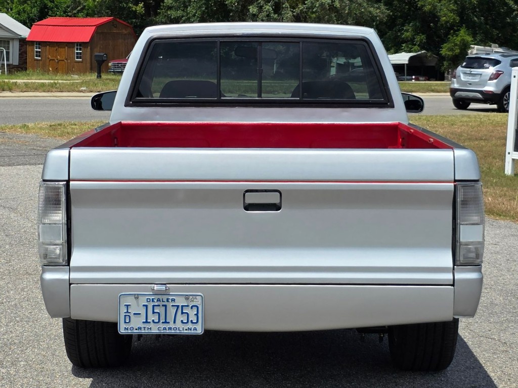 1993 GMC Sonoma Image 9