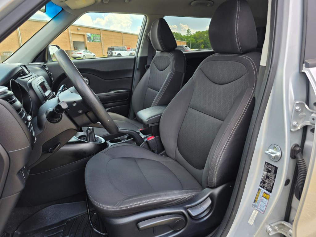 2015 Kia Soul Image 14