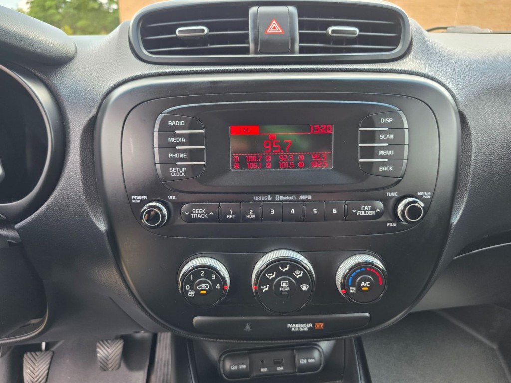 2015 Kia Soul Image 19