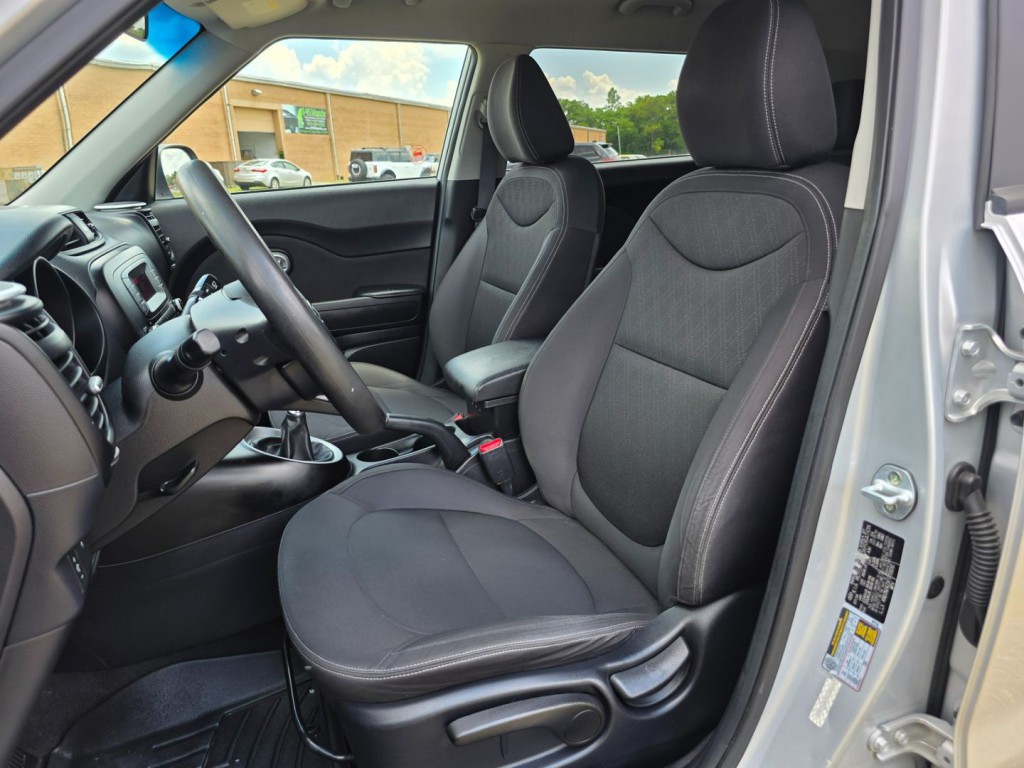 2015 Kia Soul Image 24