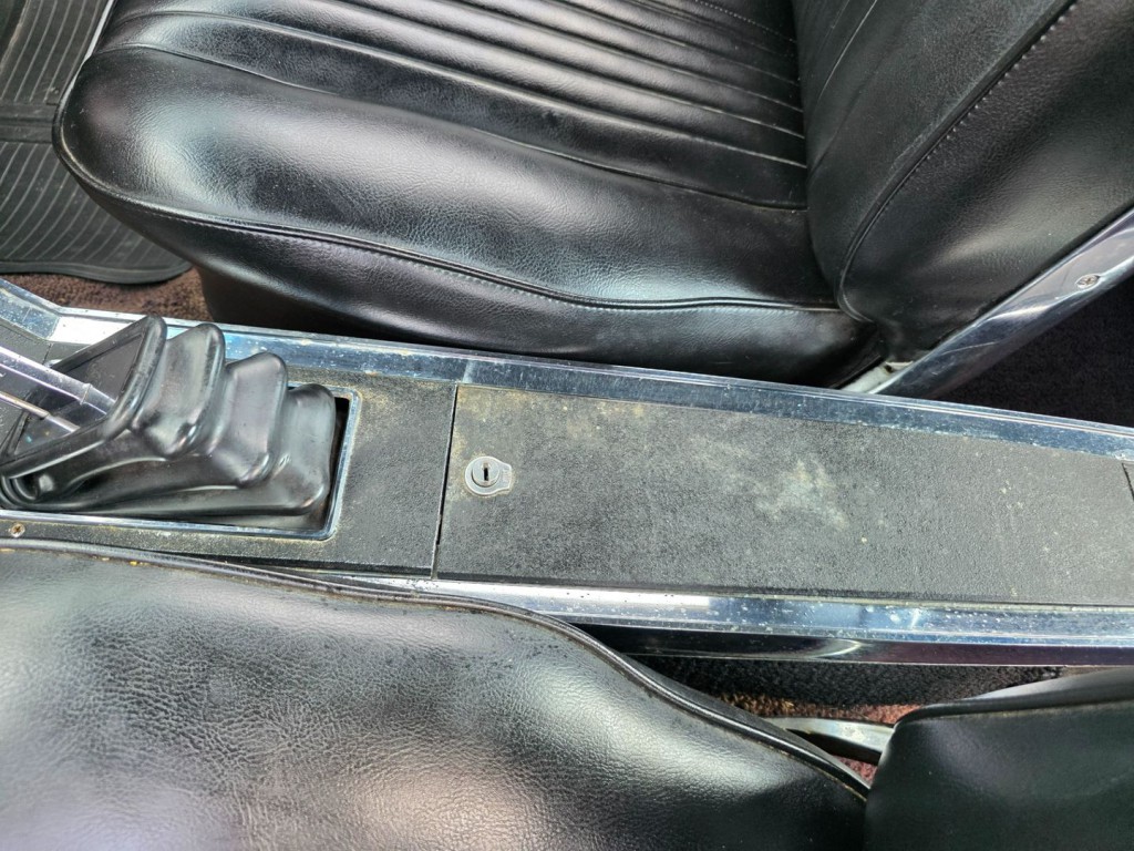 1965 Chevrolet Impala Image 23