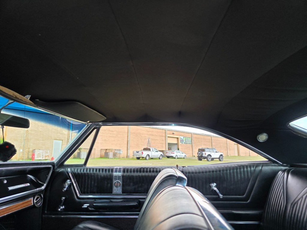 1965 Chevrolet Impala Image 34