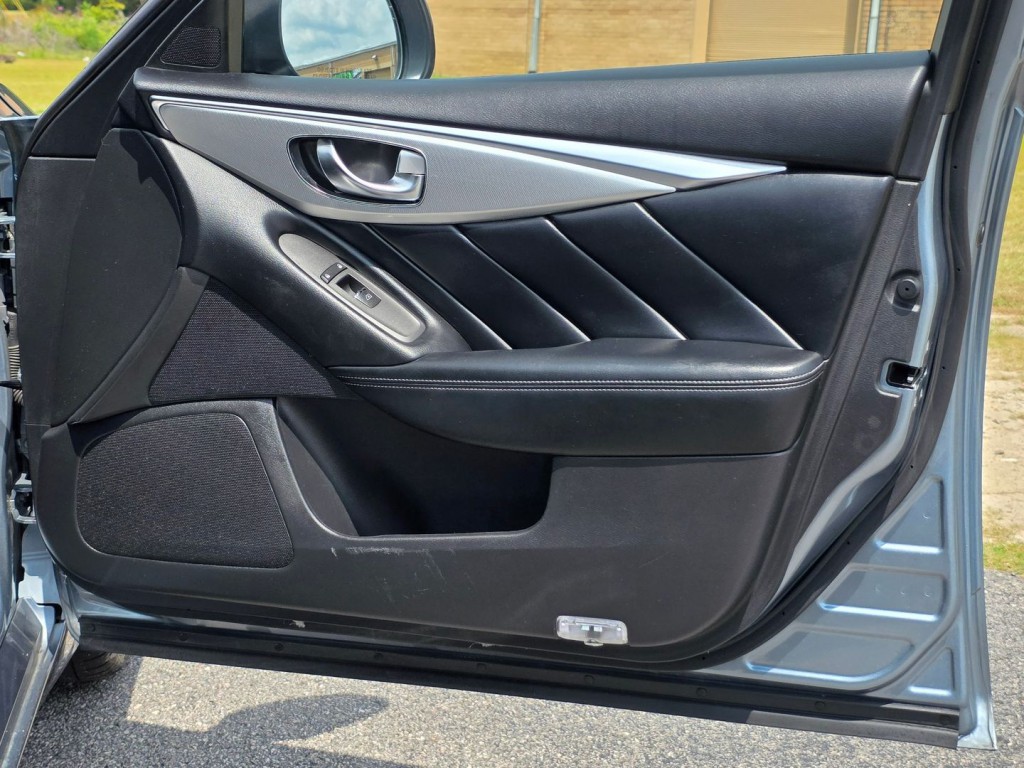 2020 INFINITI Q50 Image 37