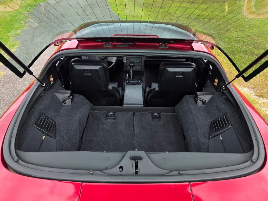 1989 Chevrolet Corvette Image 15