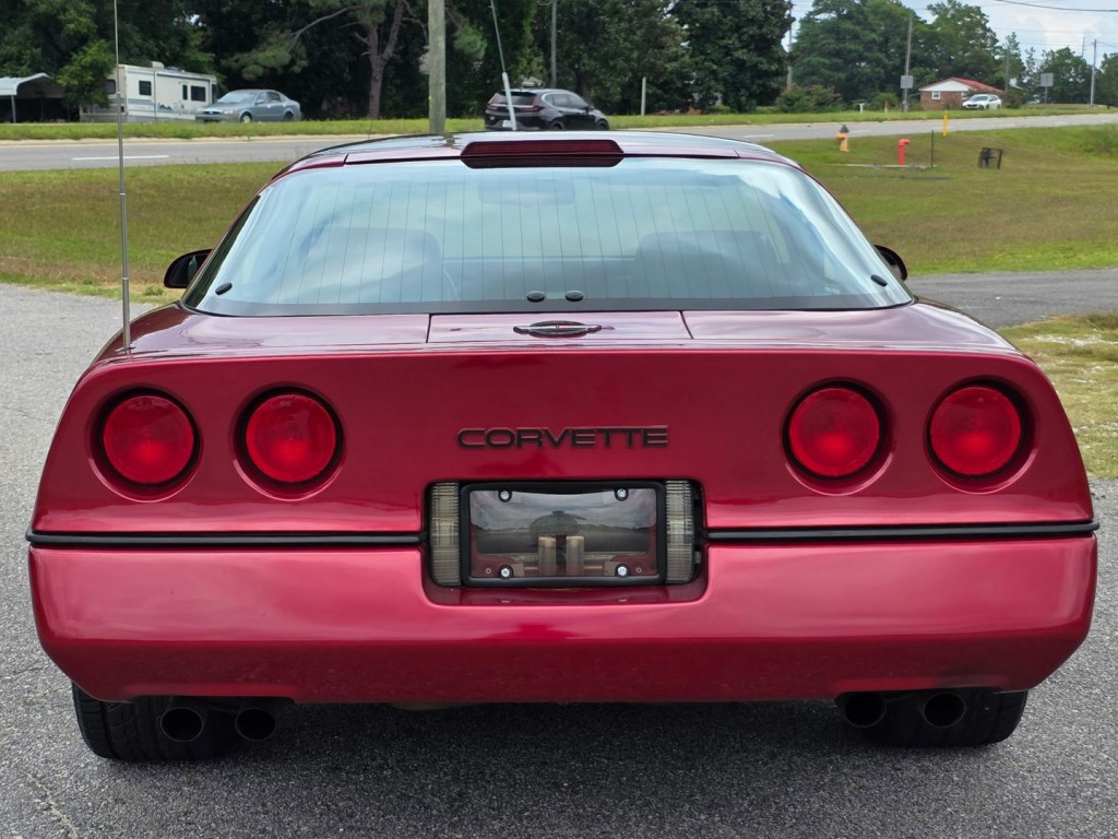 1989 Chevrolet Corvette Image 17