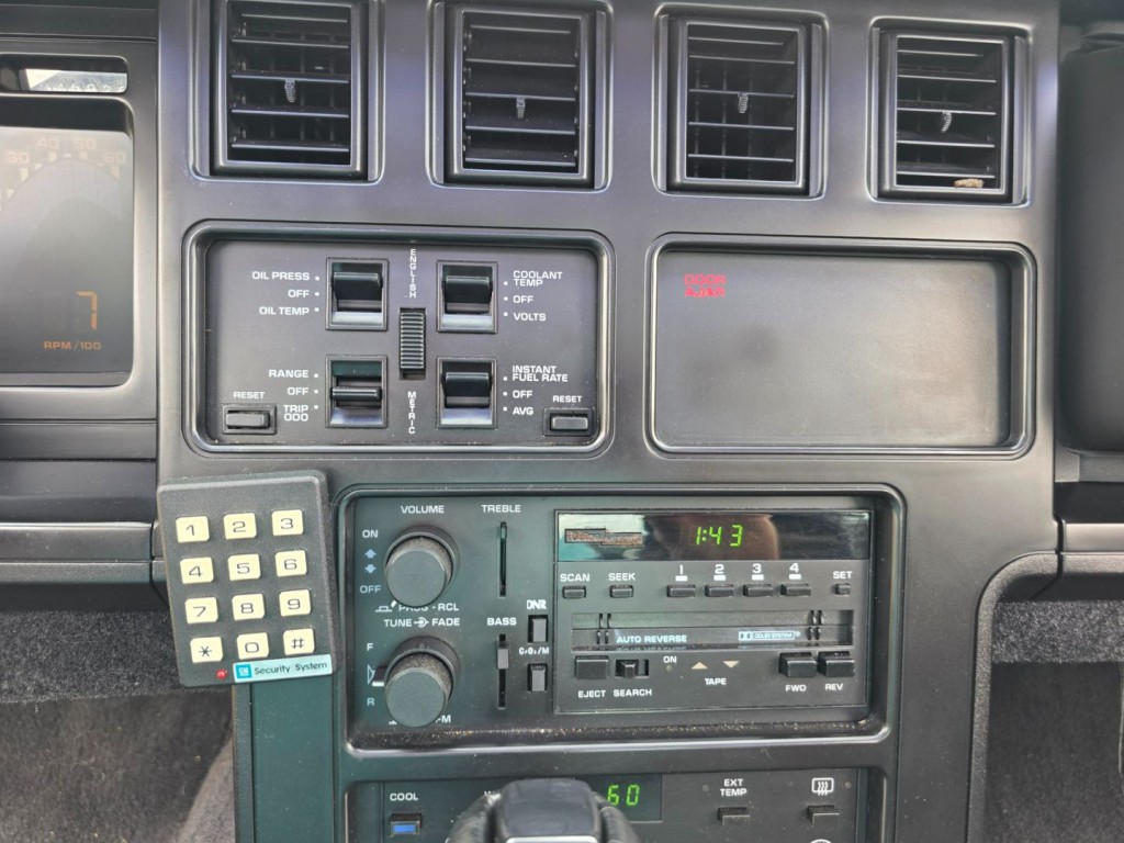 1989 Chevrolet Corvette Image 23