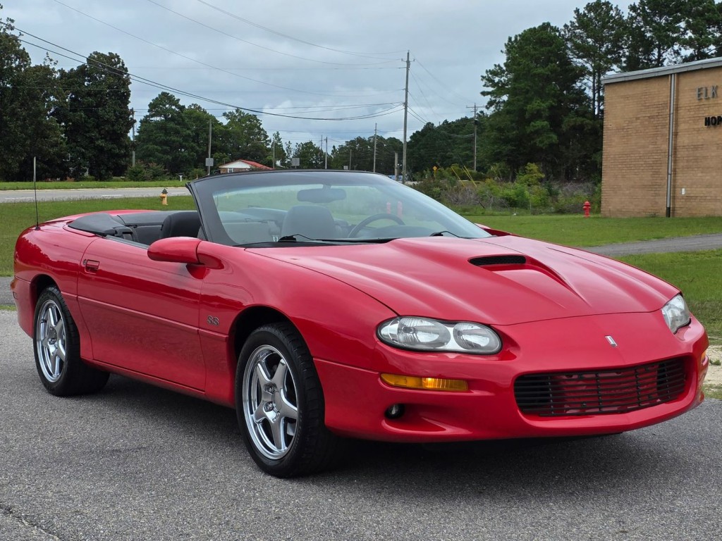 2000 Chevrolet Camaro Image 6