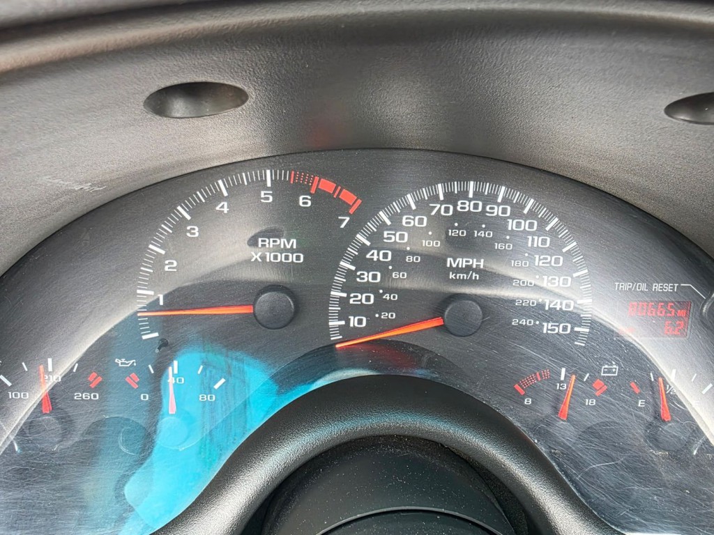 2000 Chevrolet Camaro Image 22