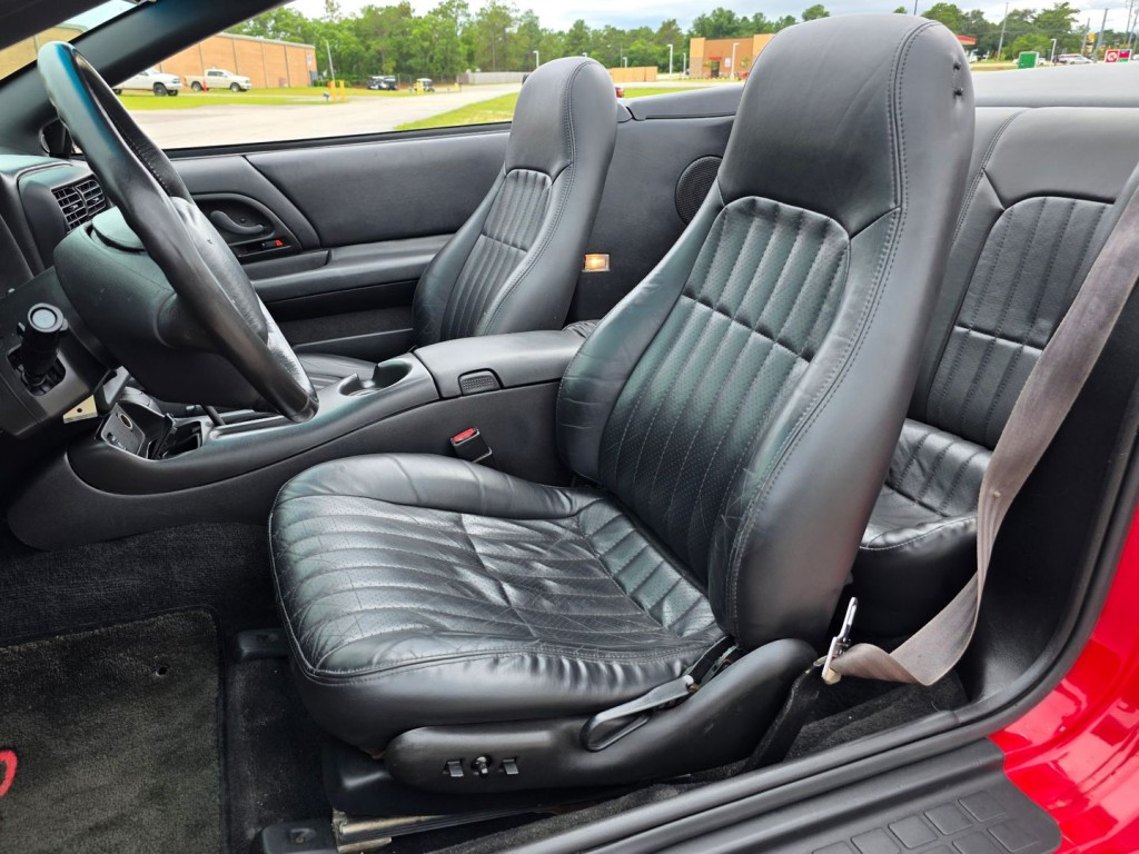 2000 Chevrolet Camaro Image 29