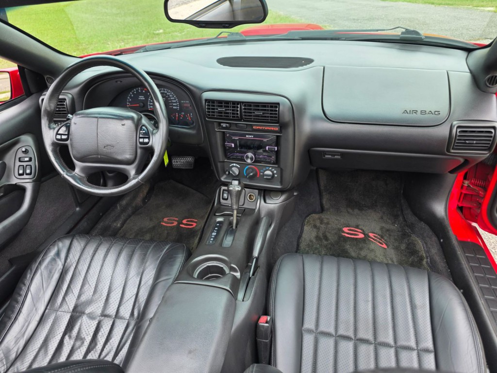 2000 Chevrolet Camaro Image 35