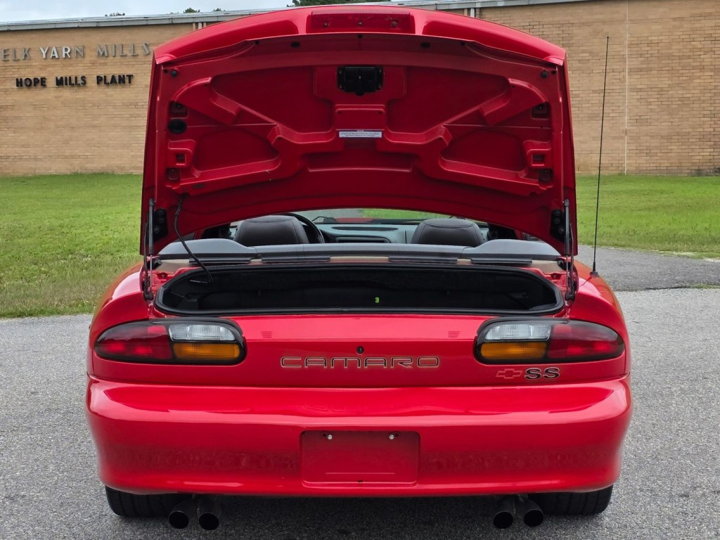 2000 Chevrolet Camaro Image 48