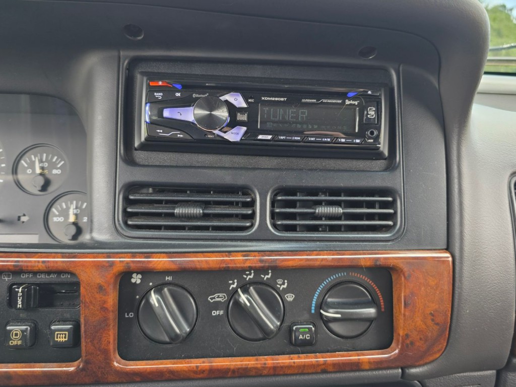 1998 Jeep Grand Cherokee Image 19