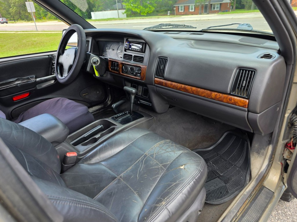 1998 Jeep Grand Cherokee Image 30