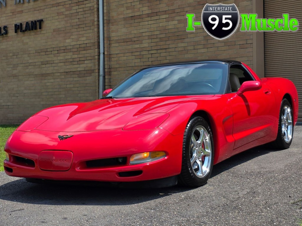 2004 Chevrolet Corvette Image 1