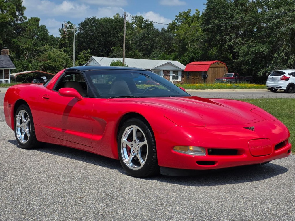 2004 Chevrolet Corvette Image 5