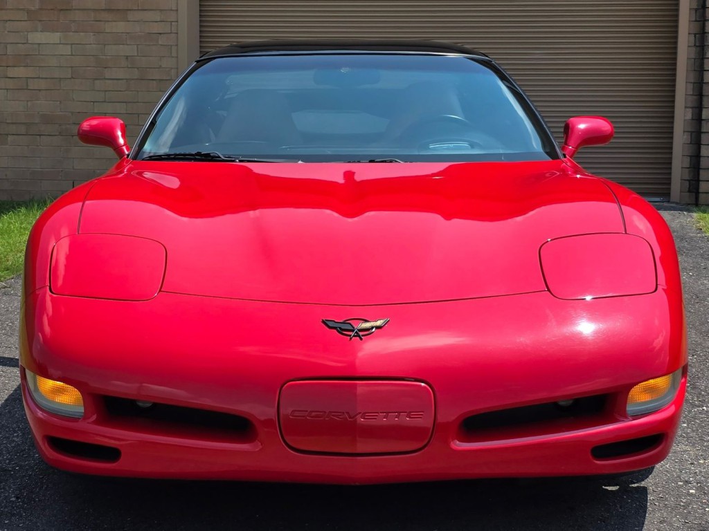 2004 Chevrolet Corvette Image 38